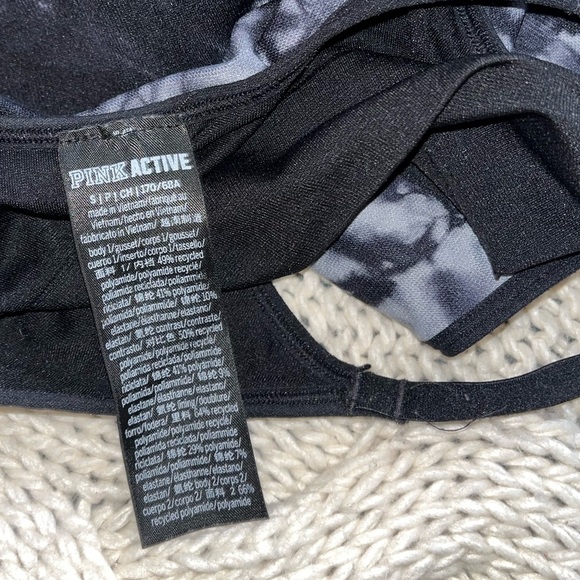 PINK VS active jumpsuit - Picture 4 of 4